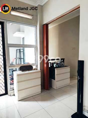 Rumah Strategis Minimalis Lb 130m2 di Cakung, Jakarta Timur Rumah Strategis Minimalis Lb 130m2 di Cakung, Jakarta Timur