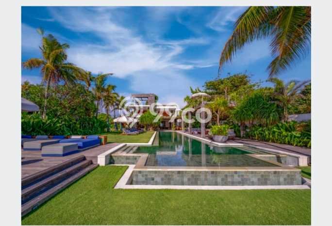 FOR SALE! Vila Kawasan , Area 2400m2m², Posisi Strategis FOR SALE! Vila Kawasan , Area 2400m2m², Posisi Strategis