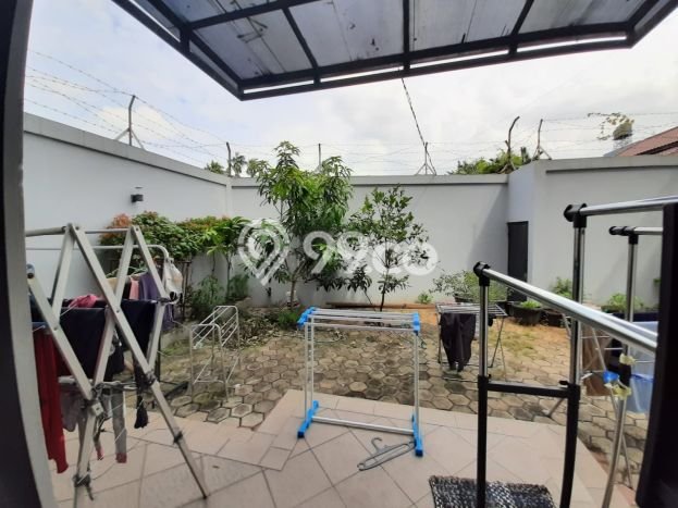 Unit Kost Dijual di Kemanggisan dengan 56 Kamar Kawasan Ramai Unit Kost Dijual di Kemanggisan dengan 56 Kamar Kawasan Ramai