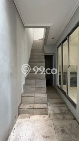 LOKASI TERBAIK! Rumah kawasan , 3 KT, Lingkungan Elite, LT 120m2m² Bangunan 240m2m² LOKASI TERBAIK! Rumah kawasan , 3 KT, Lingkungan Elite, LT 120m2m² Bangunan 240m2m²