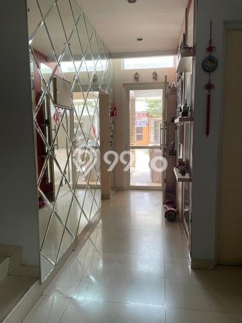 Rumah Mewah Siap Huni LT 210m2 di Cengkareng, Jakarta Barat Rumah Mewah Siap Huni LT 210m2 di Cengkareng, Jakarta Barat