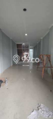 LOKASI STRATEGIS! Ruko Kawasan , Luas 240m2m², Nilai Prospektif LOKASI STRATEGIS! Ruko Kawasan , Luas 240m2m², Nilai Prospektif