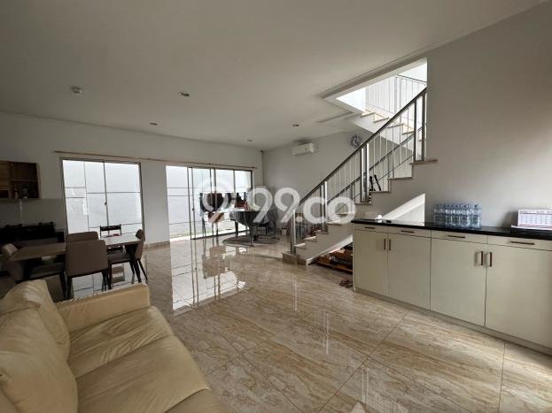 Rumah area Golf Island, 3 KM, Konsep Modern, Luas 150m2m² Bangunan 300m2m² Rumah area Golf Island, 3 KM, Konsep Modern, Luas 150m2m² Bangunan 300m2m²