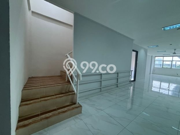 LOKASI PREMIUM! Ruko di Mampang, Luas 850m2m², Mainroad, Area Komersial LOKASI PREMIUM! Ruko di Mampang, Luas 850m2m², Mainroad, Area Komersial