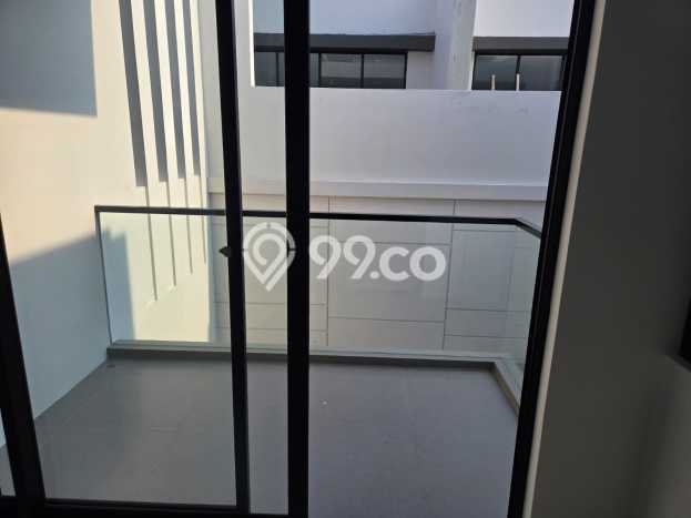 Rumah di , Akses ke Mall, LT 200m2m² Rumah di , Akses ke Mall, LT 200m2m²
