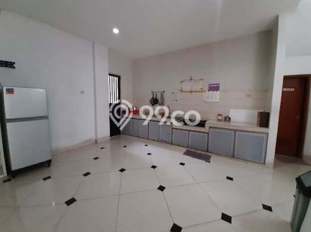 Unit Kost Dijual di Kemanggisan dengan 56 Kamar Kawasan Ramai Unit Kost Dijual di Kemanggisan dengan 56 Kamar Kawasan Ramai