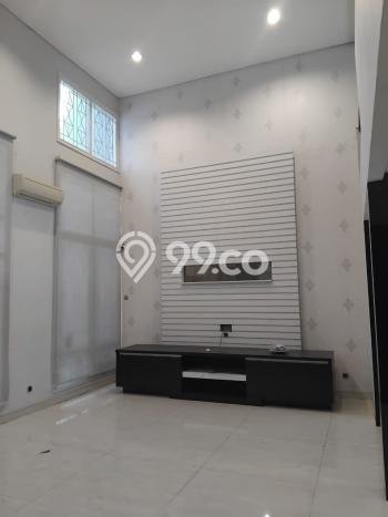 Disewakan! Rumah 3 Kamar Tidur &
3 Kamar Mandi di Pantai Indah Kapuk, Jakarta Utara Disewakan! Rumah 3 Kamar Tidur &
3 Kamar Mandi di Pantai Indah Kapuk, Jakarta Utara