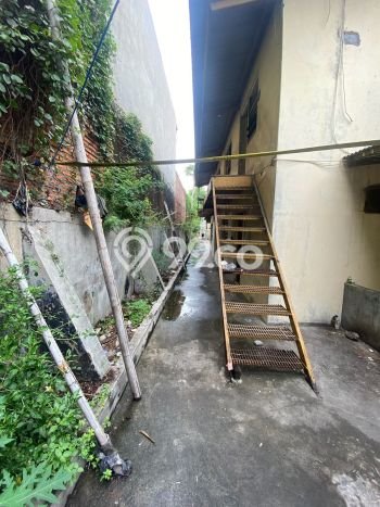 Gudang untuk Disewa di Pusat Jakarta Barat Luas Bangunan 2270m2 Gudang untuk Disewa di Pusat Jakarta Barat Luas Bangunan 2270m2