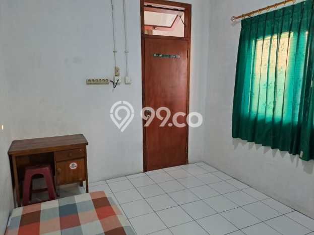Cocok Untuk Investasi! Dijual Kost di Tomang 20 Kamar Cocok Untuk Investasi! Dijual Kost di Tomang 20 Kamar