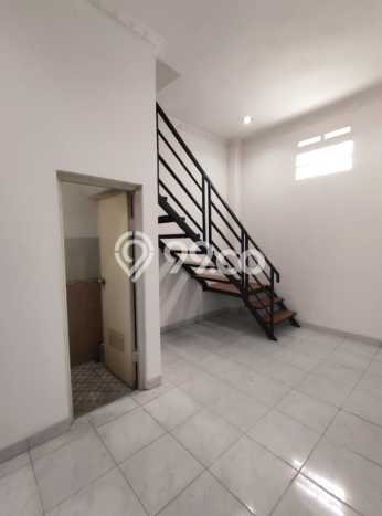 Jual Rumah Minimalis Bagus Punya 3 KT di BSD Tangerang Selatan - Jual Rumah Minimalis Bagus Punya 3 KT di BSD Tangerang Selatan -