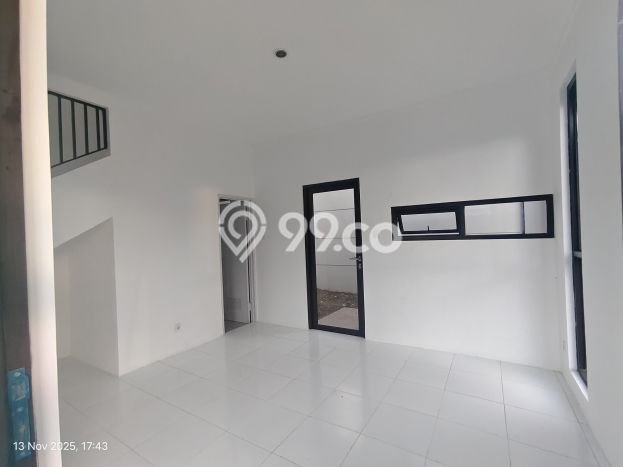 Rumah Modern Cantik 2 KT Siap Huni di Sepatan Rumah Modern Cantik 2 KT Siap Huni di Sepatan