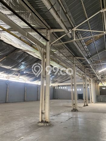 Gudang untuk Disewa di Pusat Jakarta Barat Luas Bangunan 2270m2 Gudang untuk Disewa di Pusat Jakarta Barat Luas Bangunan 2270m2