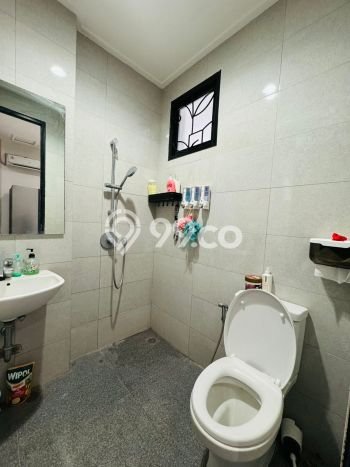 Apartemen Kawasan , 2 KM, Luas 100m2m² Apartemen Kawasan , 2 KM, Luas 100m2m²