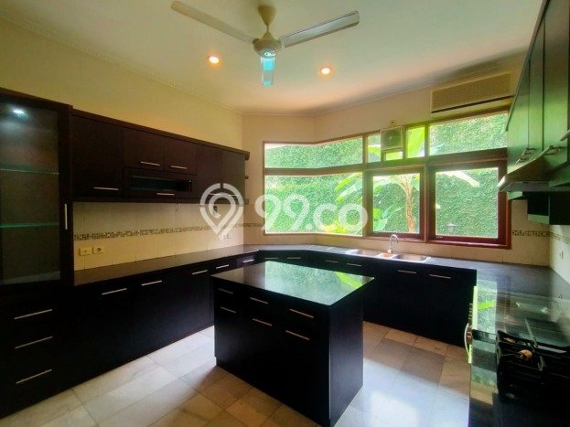 Disewakan Rumah Murah di TB Simatupang Jakarta Selatan Punya 4 Kamar Tidur Disewakan Rumah Murah di TB Simatupang Jakarta Selatan Punya 4 Kamar Tidur