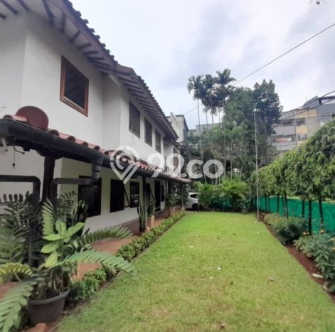 Ready to Use! Luxury House LT 535m2 Desain Modern di Fatmawati Ready to Use! Luxury House LT 535m2 Desain Modern di Fatmawati