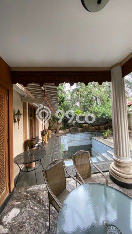 Rumah Elit Modern Tanpa Renovasi di Pejaten Jakarta Selatan Rumah Elit Modern Tanpa Renovasi di Pejaten Jakarta Selatan