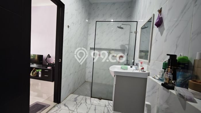 Jual Rumah Minimalis Bagus Punya 3 KT di BSD Tangerang Selatan - Jual Rumah Minimalis Bagus Punya 3 KT di BSD Tangerang Selatan -