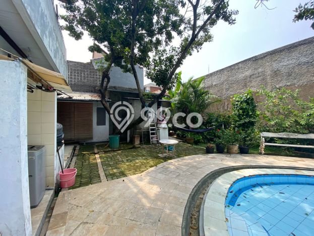 Rumah Eksklusif Dijual LT 1015m2 di Kebon Jeruk, Jakarta Barat Rumah Eksklusif Dijual LT 1015m2 di Kebon Jeruk, Jakarta Barat