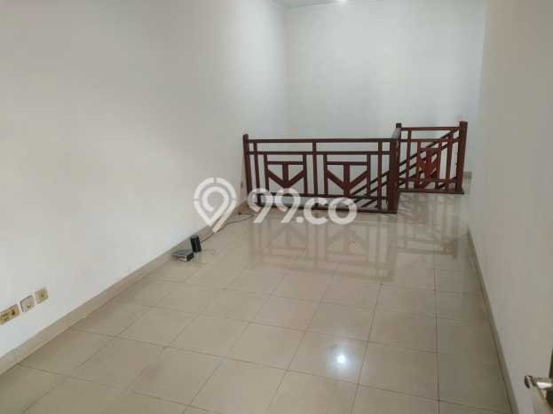 Rumah Strategis Modern Lb 208m2 di Cipondoh, Tangerang Rumah Strategis Modern Lb 208m2 di Cipondoh, Tangerang