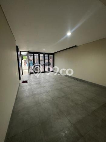 Disewakan! Rumah 4 Kamar Tidur &
4 Kamar Mandi di BSD City, Tangerang Disewakan! Rumah 4 Kamar Tidur &
4 Kamar Mandi di BSD City, Tangerang