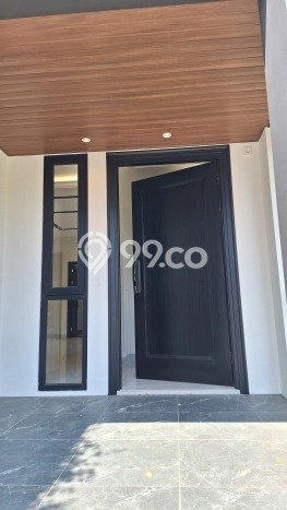 Hunian Mewah Dijual LT 203m2 di BSD, Tangerang Selatan Hunian Mewah Dijual LT 203m2 di BSD, Tangerang Selatan