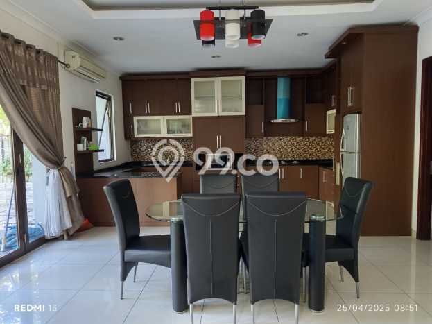 Hunian Mewah Siap Huni LT 375m2 di BSD, Tangerang Selatan Hunian Mewah Siap Huni LT 375m2 di BSD, Tangerang Selatan