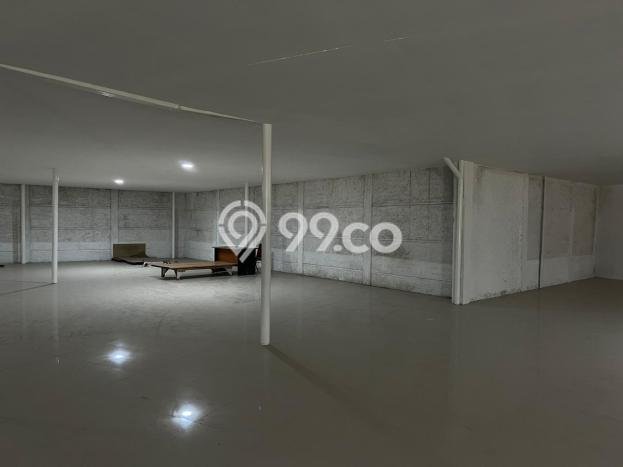 Gudang Disewakan di Serpong, Luas 1000m², Pusat Bisnis, Siap Usaha Gudang Disewakan di Serpong, Luas 1000m², Pusat Bisnis, Siap Usaha