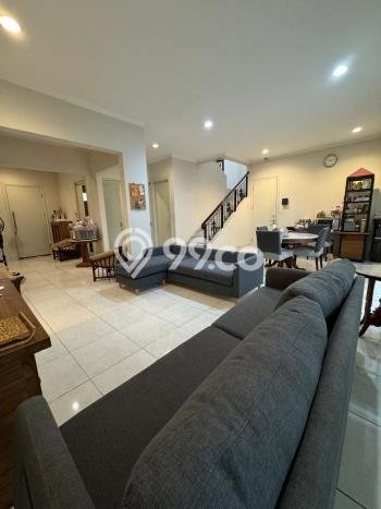 Dijual Rumah Premium dengan Fasilitas Sekitar Komplit di Karawaci, Tangerang Dijual Rumah Premium dengan Fasilitas Sekitar Komplit di Karawaci, Tangerang