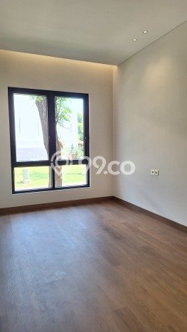 Hunian Mewah Dijual LT 203m2 di BSD, Tangerang Selatan Hunian Mewah Dijual LT 203m2 di BSD, Tangerang Selatan