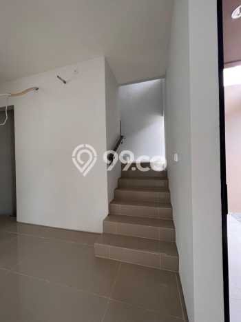 Hunian Mewah Siap Huni LT 105m2 di Cisauk, Tangerang Hunian Mewah Siap Huni LT 105m2 di Cisauk, Tangerang