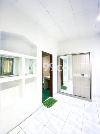 Dijual Kost Strategis di Grogol Petamburan, Jakarta Barat 31 KT, 31 KM, Luas Bangunan 600m2 Dijual Kost Strategis di Grogol Petamburan, Jakarta Barat 31 KT, 31 KM, Luas Bangunan 600m2
