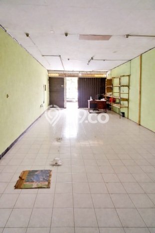Ruko Dijual di Prime Area Jakarta Barat Luas 240m2 Ruko Dijual di Prime Area Jakarta Barat Luas 240m2