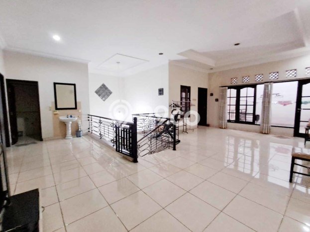 Dijual Rumah Premium dengan Fasilitas Sekitar Lengkap di Grogol Petamburan, Jakarta Barat Dijual Rumah Premium dengan Fasilitas Sekitar Lengkap di Grogol Petamburan, Jakarta Barat