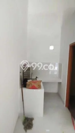 Disewakan Ruko komersial di Cengkareng luas bangunan 35m2 Disewakan Ruko komersial di Cengkareng luas bangunan 35m2