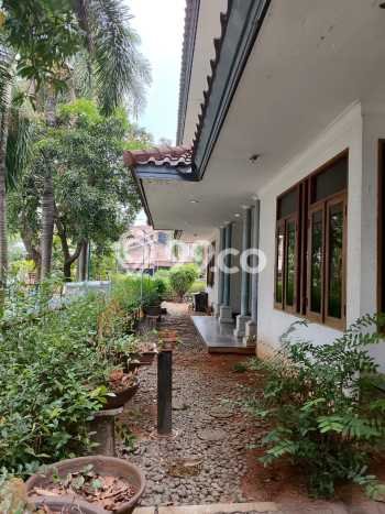Rumah Mewah dengan Luas Tanah 378m² di Kawasan Elite Puri Indah, Jakarta Barat Rumah Mewah dengan Luas Tanah 378m² di Kawasan Elite Puri Indah, Jakarta Barat