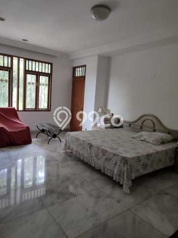 Rumah Mewah dengan Luas Tanah 378m² di Kawasan Elite Puri Indah, Jakarta Barat Rumah Mewah dengan Luas Tanah 378m² di Kawasan Elite Puri Indah, Jakarta Barat