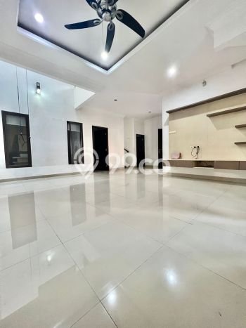 Dijual Hunian Rumah Terawat 3 KT di Pisangan Lama, Jakarta Timur Dijual Hunian Rumah Terawat 3 KT di Pisangan Lama, Jakarta Timur