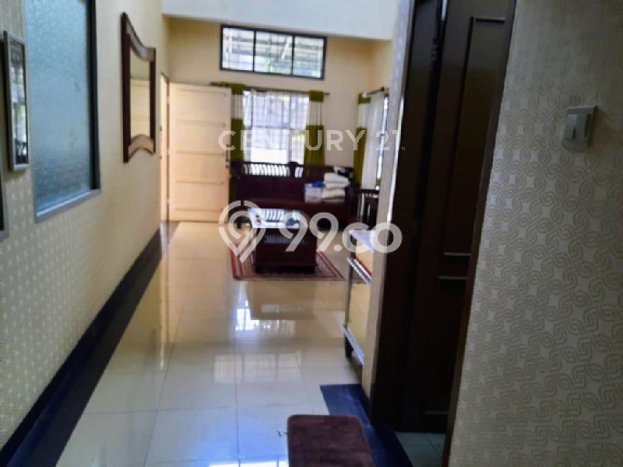 Rumah Mewah Siap Huni LT 200m2 di Mampang Prapatan, Jakarta Selatan Rumah Mewah Siap Huni LT 200m2 di Mampang Prapatan, Jakarta Selatan