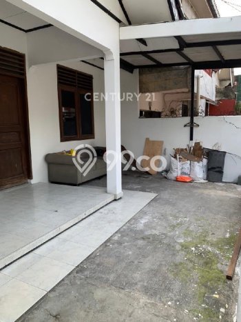 Jarang Ada! Rumah Sewa 4 Kamar Nyaman Siap Huni Rawamangun Jarang Ada! Rumah Sewa 4 Kamar Nyaman Siap Huni Rawamangun