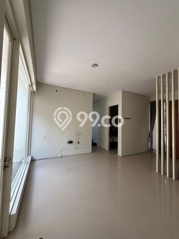 Rumah Luxury Modern Siap Huni di Citraland Surabaya Rumah Luxury Modern Siap Huni di Citraland Surabaya