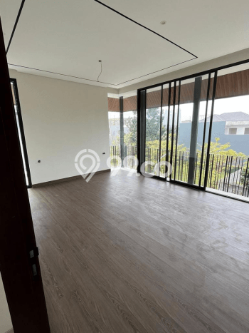 Rumah Asri area Pakuwon Indah, Akses ke Pakuwon Indah, Surabaya, Surabaya - LT 228m2m² Rumah Asri area Pakuwon Indah, Akses ke Pakuwon Indah, Surabaya, Surabaya - LT 228m2m²