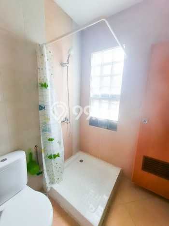 Hunian Cantik Modern Lb 250m2 di Wiyung, Surabaya Hunian Cantik Modern Lb 250m2 di Wiyung, Surabaya