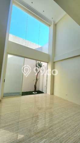 Rumah area , Surabaya, LT 176m2m² LB 246m2m² - INVESTASI TERBAIK! Rumah area , Surabaya, LT 176m2m² LB 246m2m² - INVESTASI TERBAIK!