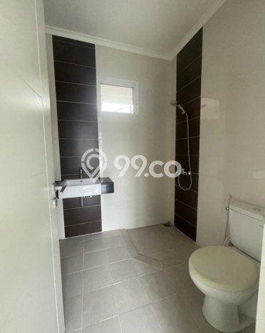 Dijual Rumah 4 Kamar Lokasi Ideal Nyaman dan Strategis di Serpong Dijual Rumah 4 Kamar Lokasi Ideal Nyaman dan Strategis di Serpong