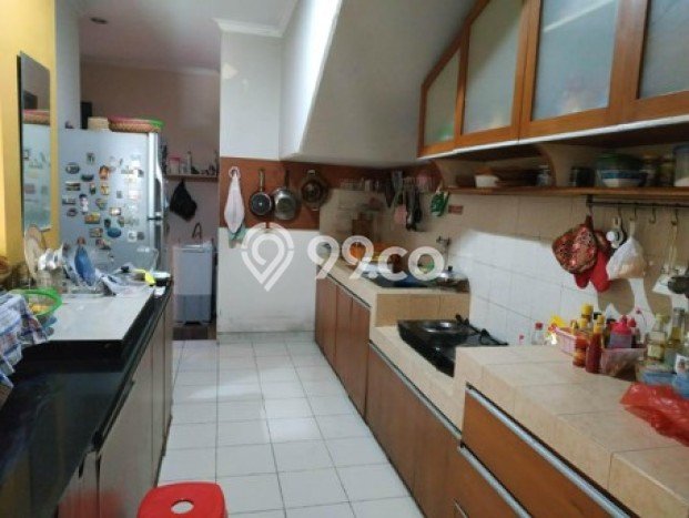 Hunian Mewah LB 280m2 Siap Pakai Desain Elegan di Sektor 5 - Bintaro, Tangerang Selatan Hunian Mewah LB 280m2 Siap Pakai Desain Elegan di Sektor 5 - Bintaro, Tangerang Selatan