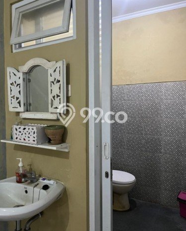 Jual Rumah Favorit Siap Huni LB 180m2 di Ciputat, Tangerang Selatan Jual Rumah Favorit Siap Huni LB 180m2 di Ciputat, Tangerang Selatan