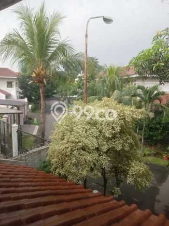 Rumah Mewah LB 184m2 Siap Huni Desain Elegan di Sektor 9-Bintaro, Tangerang Selatan Rumah Mewah LB 184m2 Siap Huni Desain Elegan di Sektor 9-Bintaro, Tangerang Selatan