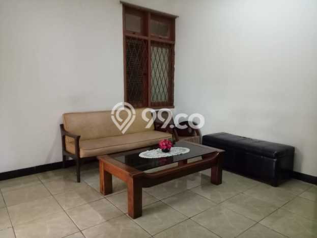 Rumah Lokasi Strategis di Sektor 7-Bintaro, Tangerang Selatan, LT 150m² Bangunan 120m² Rumah Lokasi Strategis di Sektor 7-Bintaro, Tangerang Selatan, LT 150m² Bangunan 120m²