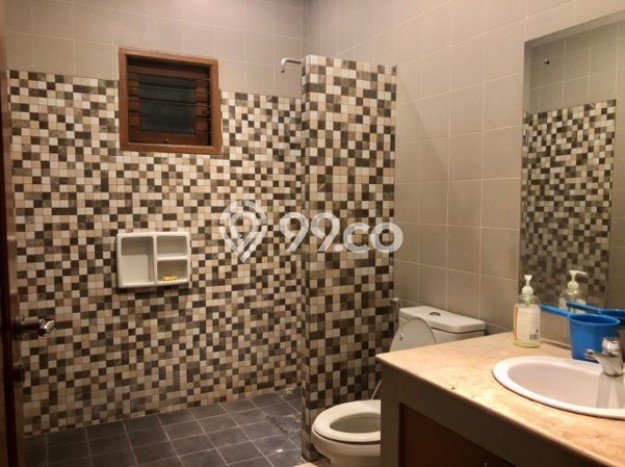 For Sale! Luxury House LT 450m2 Desain Elegan di Sektor 9-Bintaro For Sale! Luxury House LT 450m2 Desain Elegan di Sektor 9-Bintaro