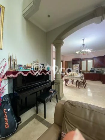 Rumah Elit Modern Siap Huni di Lebak Bulus Jakarta Selatan Rumah Elit Modern Siap Huni di Lebak Bulus Jakarta Selatan